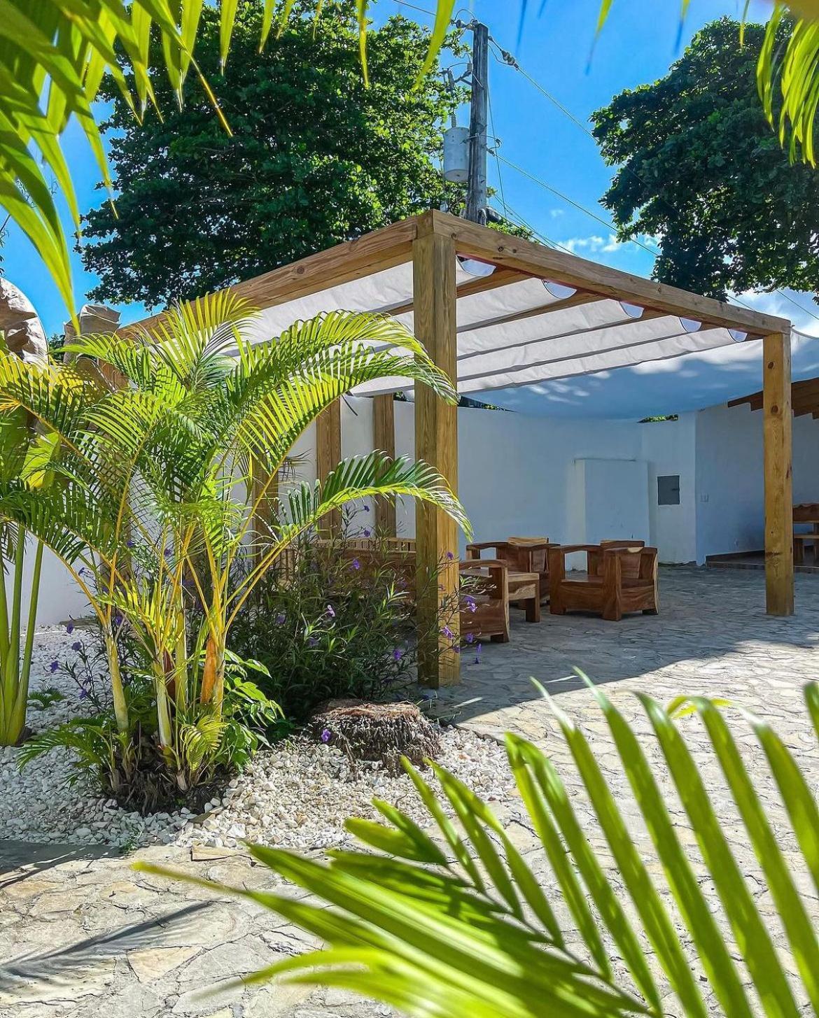 Hummingbird Cabarete Aparthotel Exterior foto